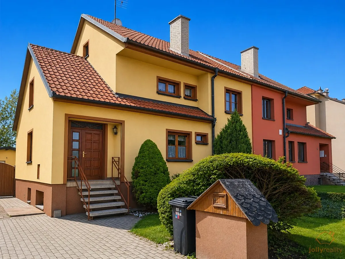 Prodej rodinného domu 290 m², pozemek 559 m²